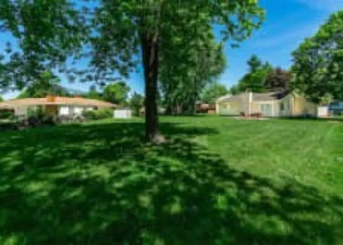 Holiday home The Spacious Hilliard House Columbus
