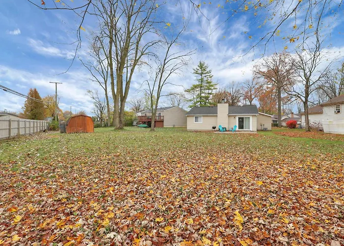 The Spacious Hilliard House